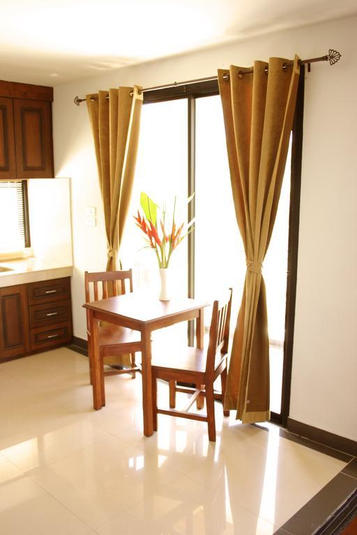 Chaweng Lakeview Condotel Koh Samui Exterior photo