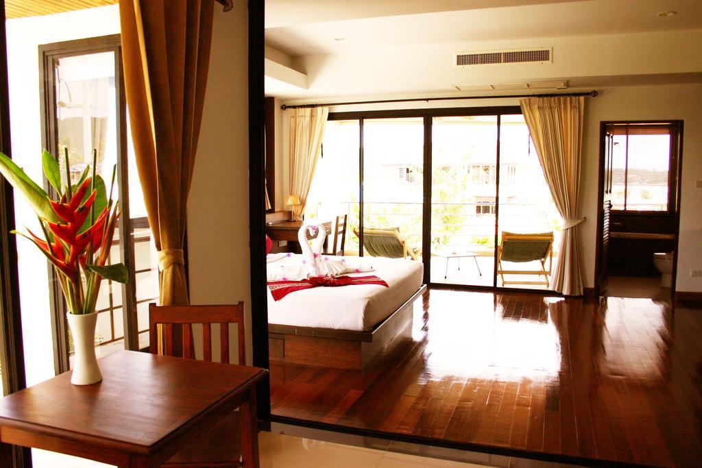 Chaweng Lakeview Condotel Koh Samui Exterior photo