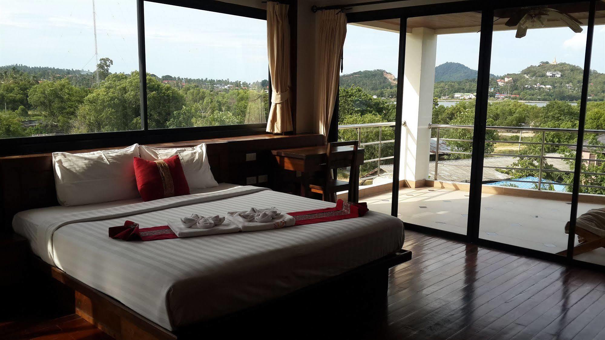 Chaweng Lakeview Condotel Koh Samui Exterior photo