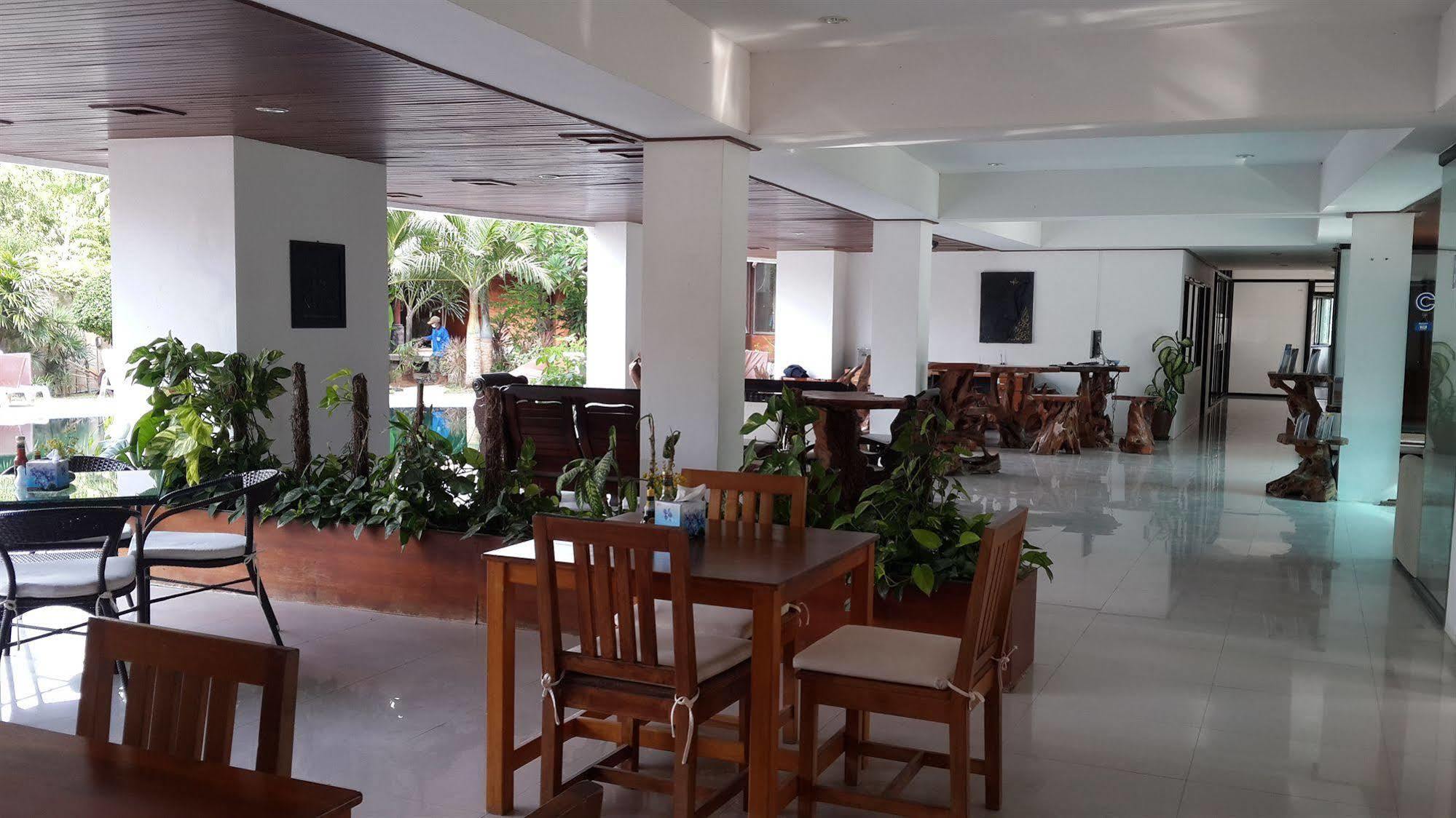Chaweng Lakeview Condotel Koh Samui Exterior photo